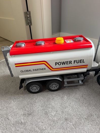 Bruder Oil Truck & Trailer