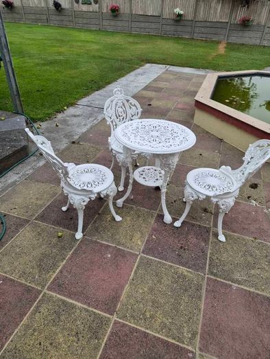 cast iron bistro set