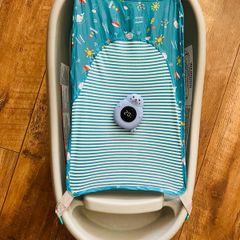 baby bath and water thermometer