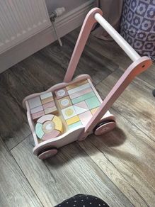 Little Dutch Trolley