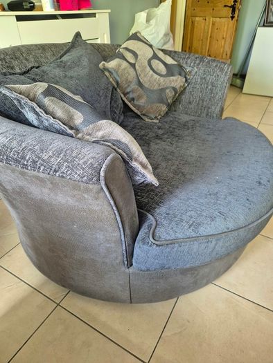 Couch with leg rest