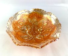 Vintage carnival glass bowl