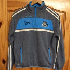 Dublin GAA. Official Oneills Youths Age 13 Training Top Drill Top. Collect In Dublin Or Receive Via Post.