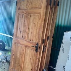 Internal pine doors