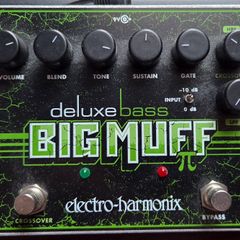 Electro Harmonix Big Muff Pi Deluxe Bass