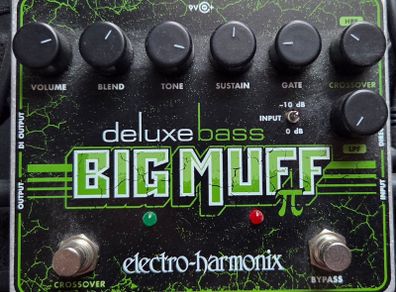 Electro Harmonix Big Muff Pi Deluxe Bass