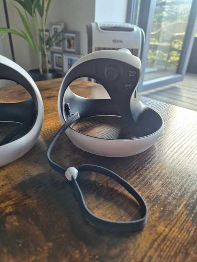 PlayStation VR2 (PS VR2) Complete, Like New