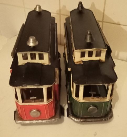 San Francisco Trams Tin Plate Model (RED or Green) Metal Display