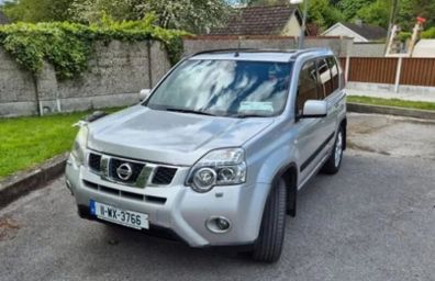 2011 Nissan X-Trail 2.0 dCi (Top Spec 4WD)  LONG