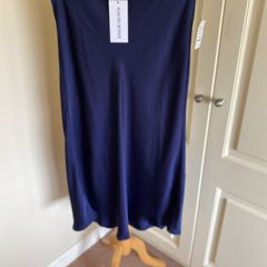 Navy silky midi Size 14 skirt - new