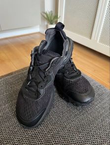 Nike React all black UK 5.5