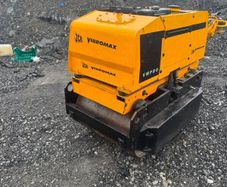 JCB  roller