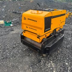 JCB  roller