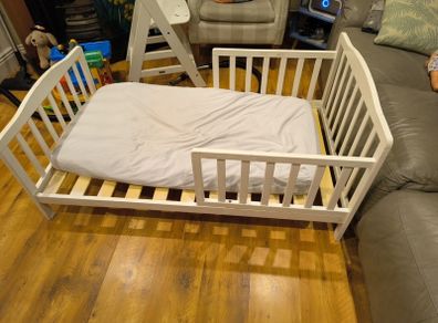 toddlers bed
