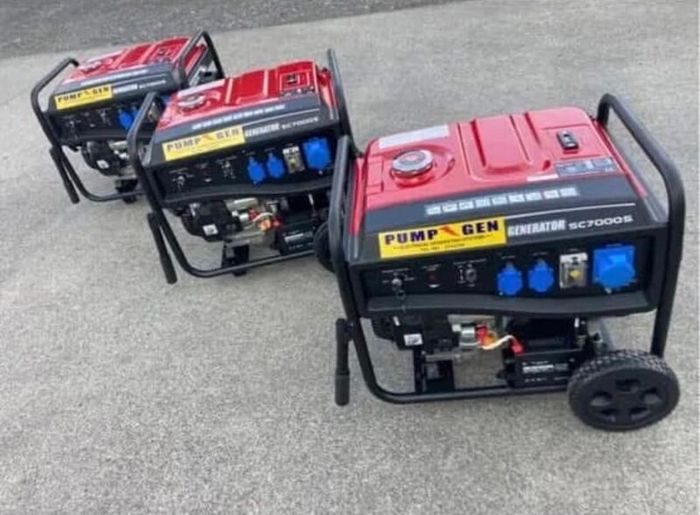Petrol generators key start