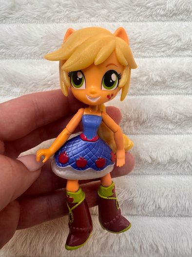 My Little Pony Equestria Girls Minis Fall Formal School Dance Applejack Used Please see photos