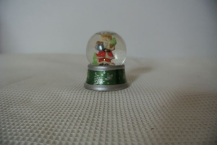 Santa Snowglobe