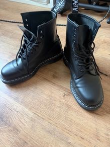 Dr. Martens Smooth Leather Size 43