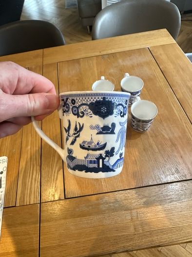 Antique Japanese style fine bone china teacups