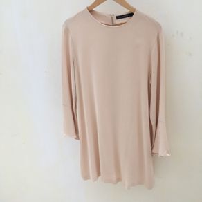 Zara beige ruffled sleeves dress