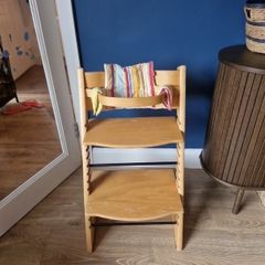 Tripp tripp child's high chair