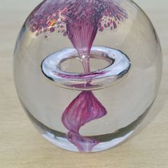 Glass paperweight by Jerpoint Glass