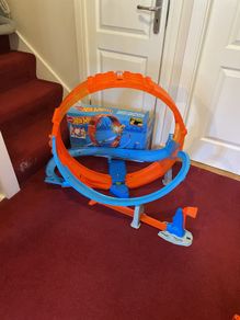 hotwheels: megaloop mayhem retired set (fully working)