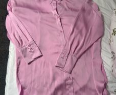 pink blouse