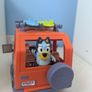 Bluey's car with two figures Image 9