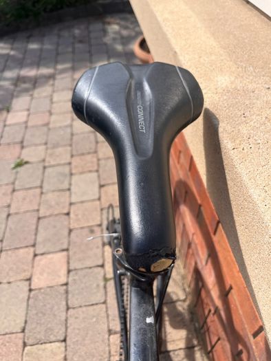 Giant Escape Mens hybrid bike