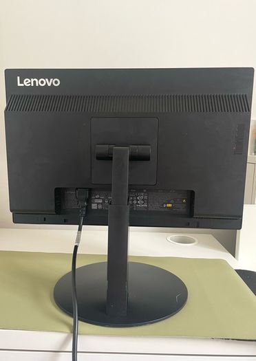 Lenovo LED Backlit LCD Monitor (19.5 inch)