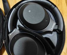 Sony WH-1000XM2 Wireless Noise Cancelling Headphones