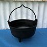 Black plastic flower pot on raiserd legs Image 6