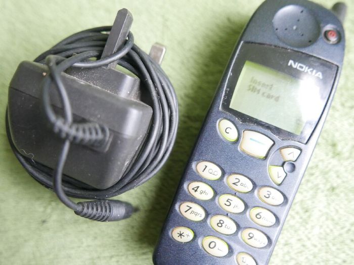 Original Nokia 5110 2G GSM 900 - works well