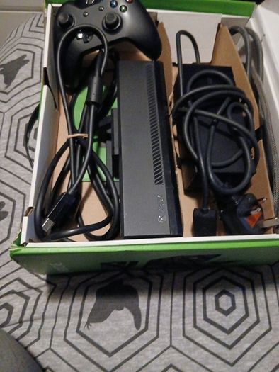 xbox one boxed with kinect