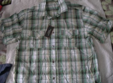 short sleeved shirt