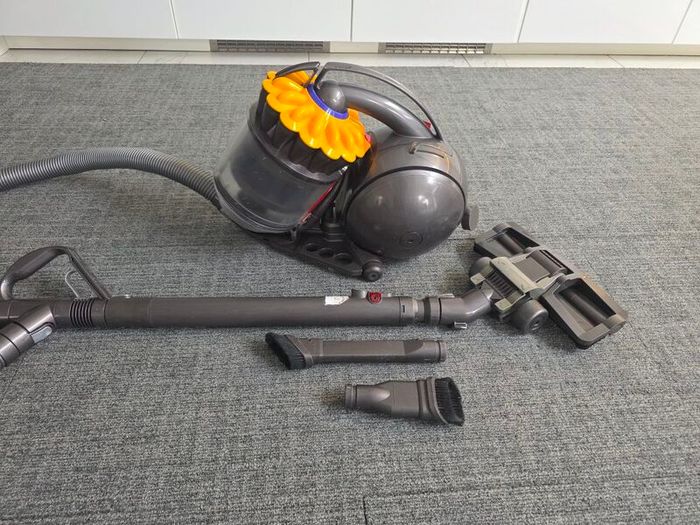 Dyson bagless hoover