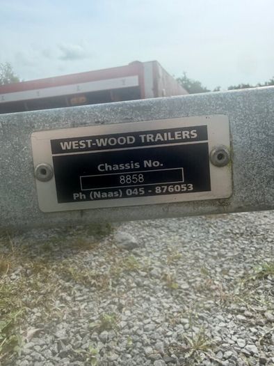 Motorbike trailer