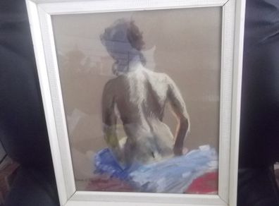 a lovely pastel painting of a lady signed ronnie o dowell