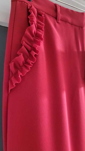 River Island red crop frill details pants Sz 8UK - Bnwt Rrp 34 Sterling