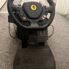 Ferrari steering wheel and peddle