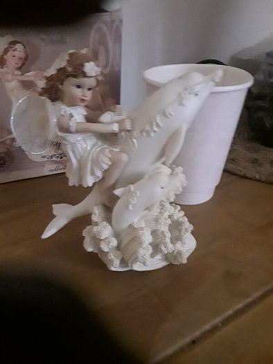 figurines