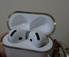 AirPods4 in Galway