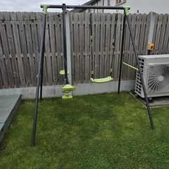 kids swing set