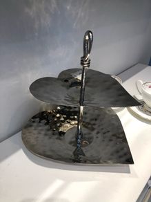 Beautiful Metal Cake Stand - BNWT