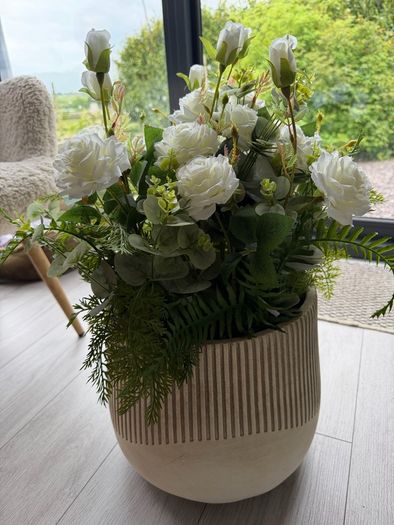 artificial flower pot