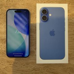 iPhone 16 (Blue)