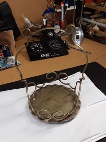 Sugar bowl stand