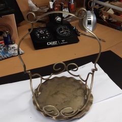 Sugar bowl stand