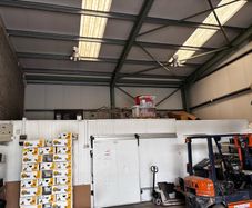 Commercial walk-in cooler